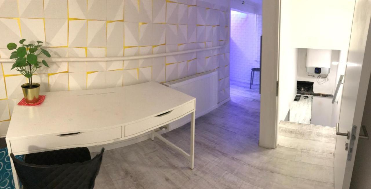 Corvin Ruinpub Designed Apartment Budapest Exterior foto
